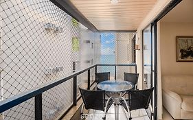 Apartamento em condomínio pé na areia - EFE0803